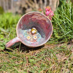 Kubek z pszczółką i kwiatkami 300 ml